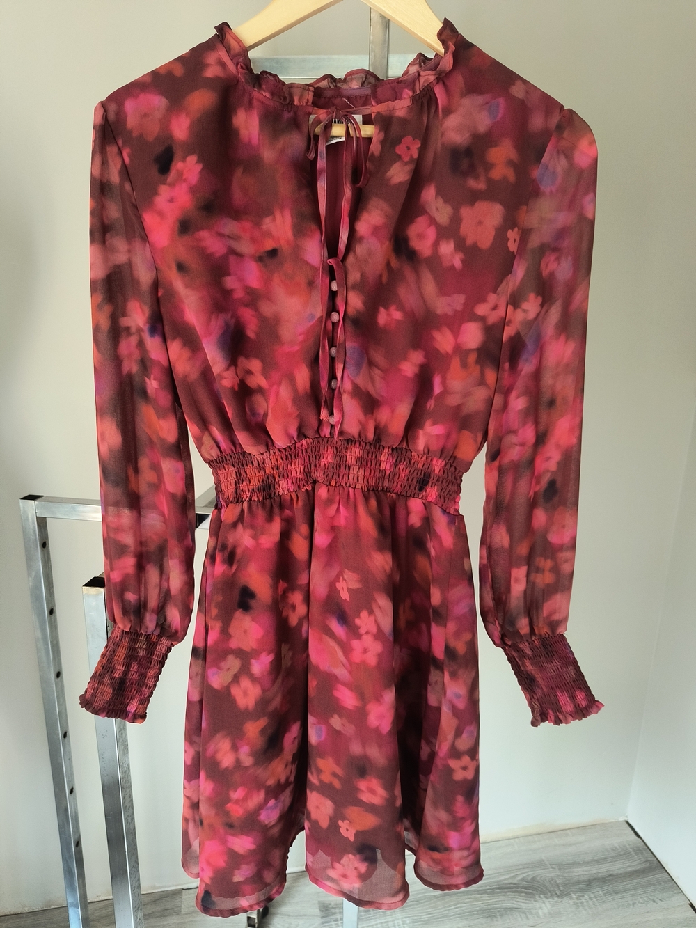 BB DAKOTA Floral Long Sleeve Smocked Mini Dress - Medium
